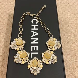 Banana republic statement necklace- only worn once